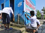 Peduli Pendidikan, Santri Ganjar Gotong Royong Perbaiki MCK Ponpes Sabiilillaah di Palu