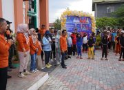 Wali Kota Palu Lepas Jalan Santai dalam Rangka Hardiknas 2024