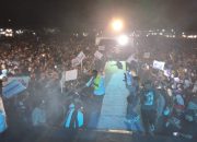 Pasangan BERANI Menghibur Ribuan Warga Balantang dengan Deklarasi dan Lagu Pilihan