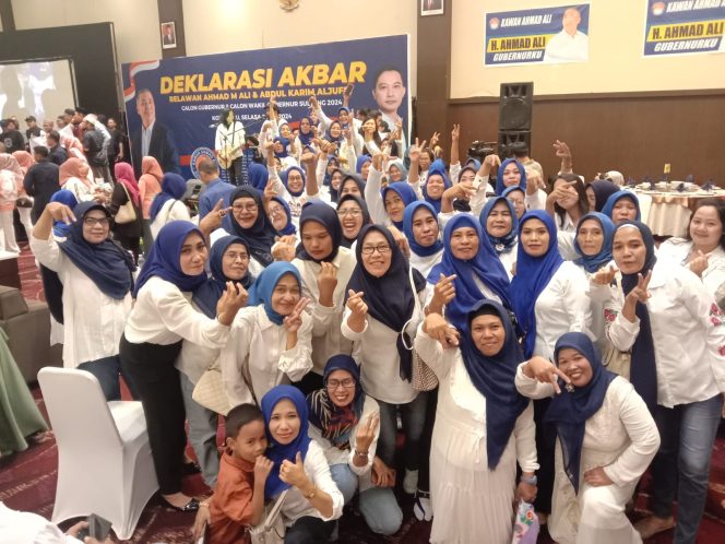 
					FOTO : Relawan Perempuan Tangguh Sulteng.(ist)