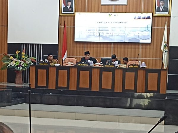 DPRD Kota Palu Resmi Umumkan Pergantian Ketua Fraksi PDIP dalam Paripurna AKD