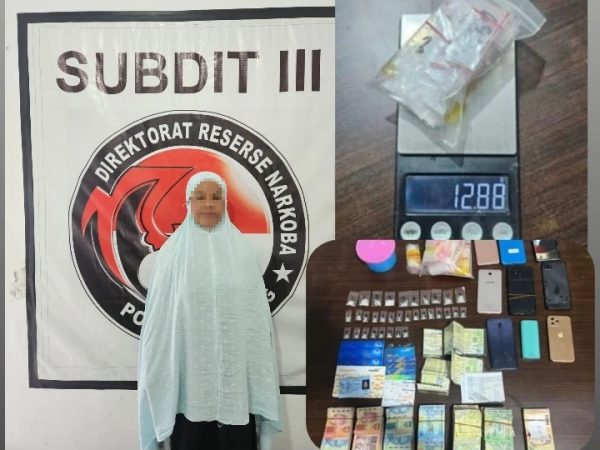 Polisi Amankan 33 Paket Sabu dari Pengedar Perempuan di Donggala