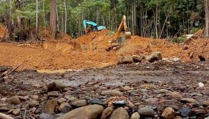 Tambang Ilegal Sipayo: Ketika Gunung Dikeruk