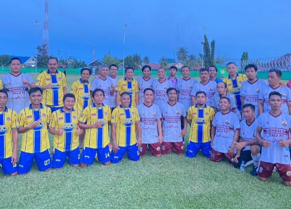 Dua Gol Bupati Ilham Lawidu Antar SKIL FC Kalahkan Jurnalis Palu FC